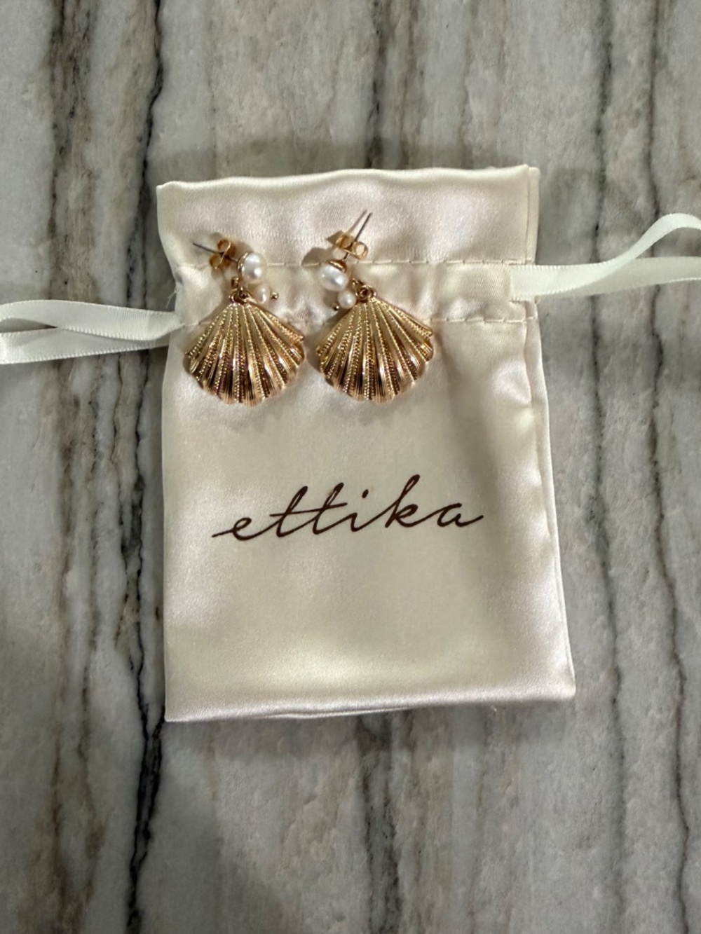 ettika Shell Earring in Gold - Picture 4 of 7